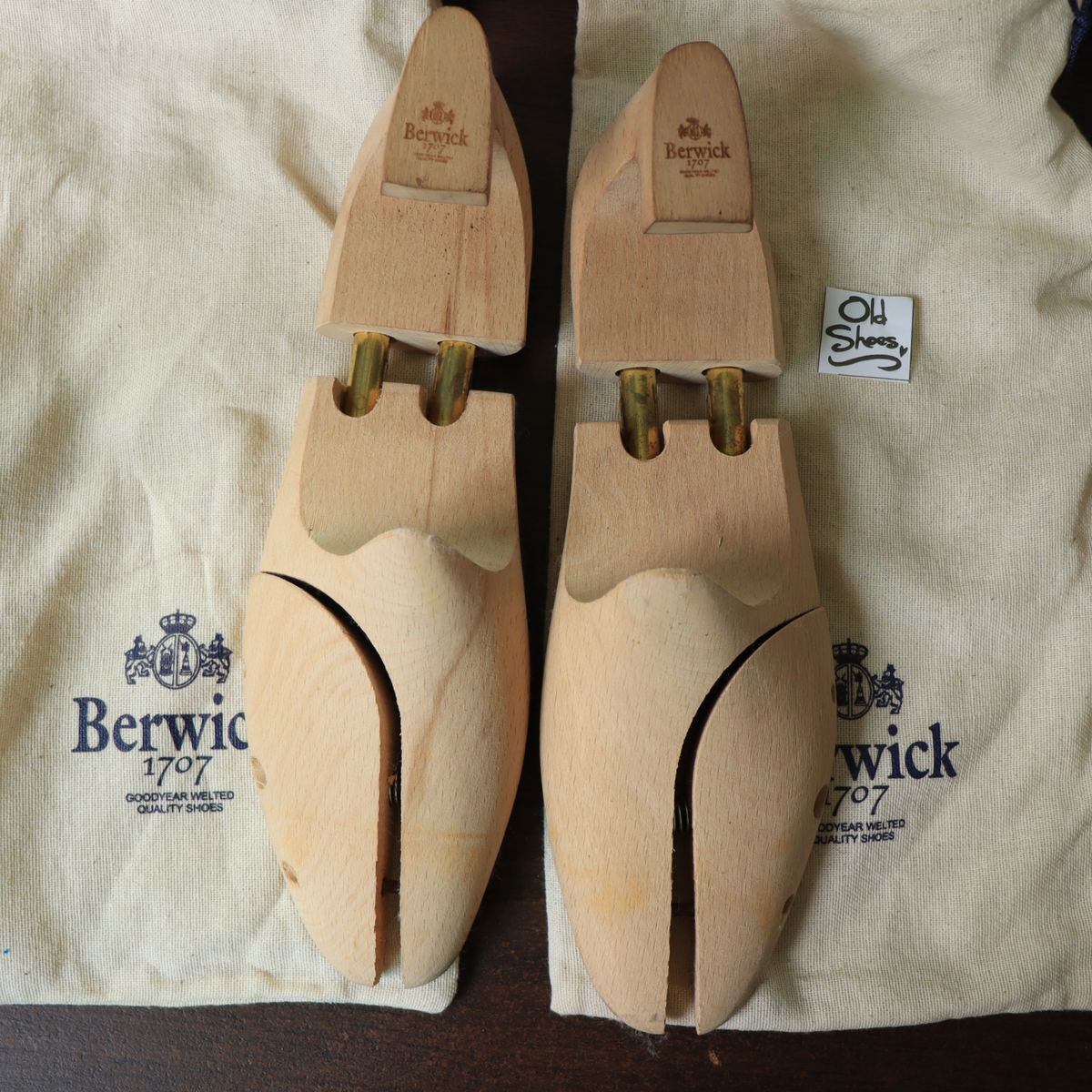 Berwick1707 Shoe Tree Beech Wood Natural (Twin Tube) + ถุงผ้า Berwick 2… รูปที่ 2