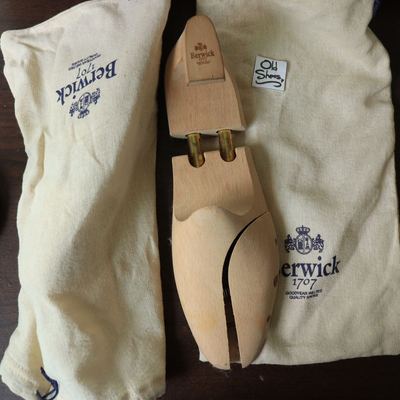 Berwick1707 Shoe Tree Beech Wood Natural (Twin Tube) + ถุงผ้า Berwick 2…