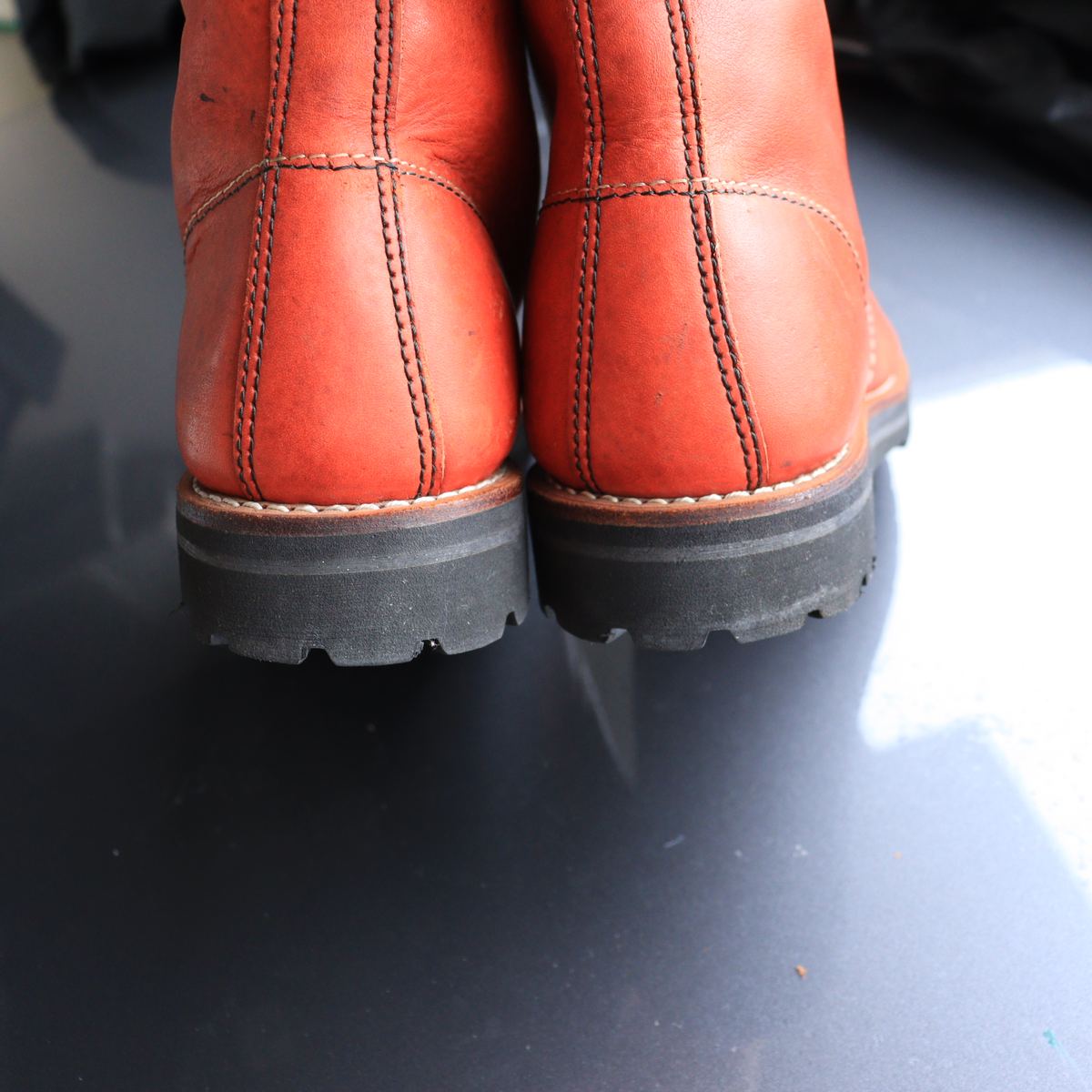 Red boots Moctoe รูปที่ 4