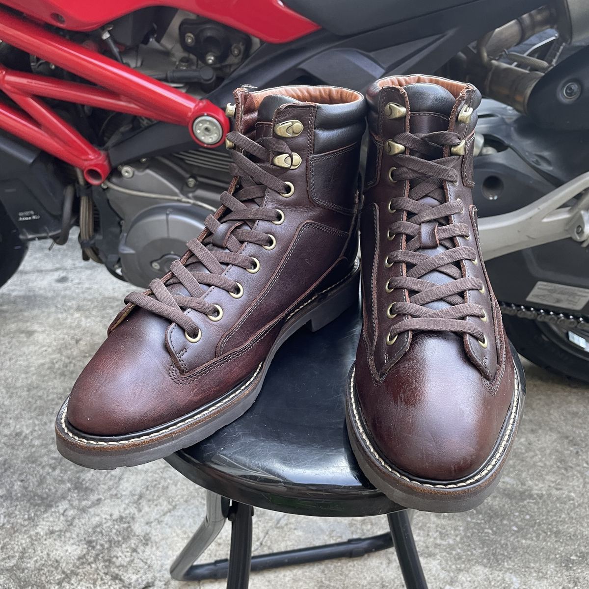 Hawkins Monkey Boots รูปที่ 3